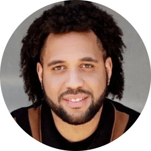 DeShawn-Brown-headshot-photo-01